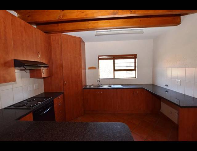 2 BEDROOM PROPERTY TO RENT IN PAULSHOF